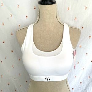 Metrique Sports Bra Brand New Size M